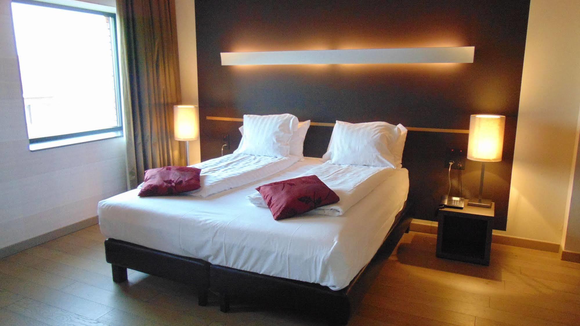 Hotel Stayen Sint-Truiden Exterior foto
