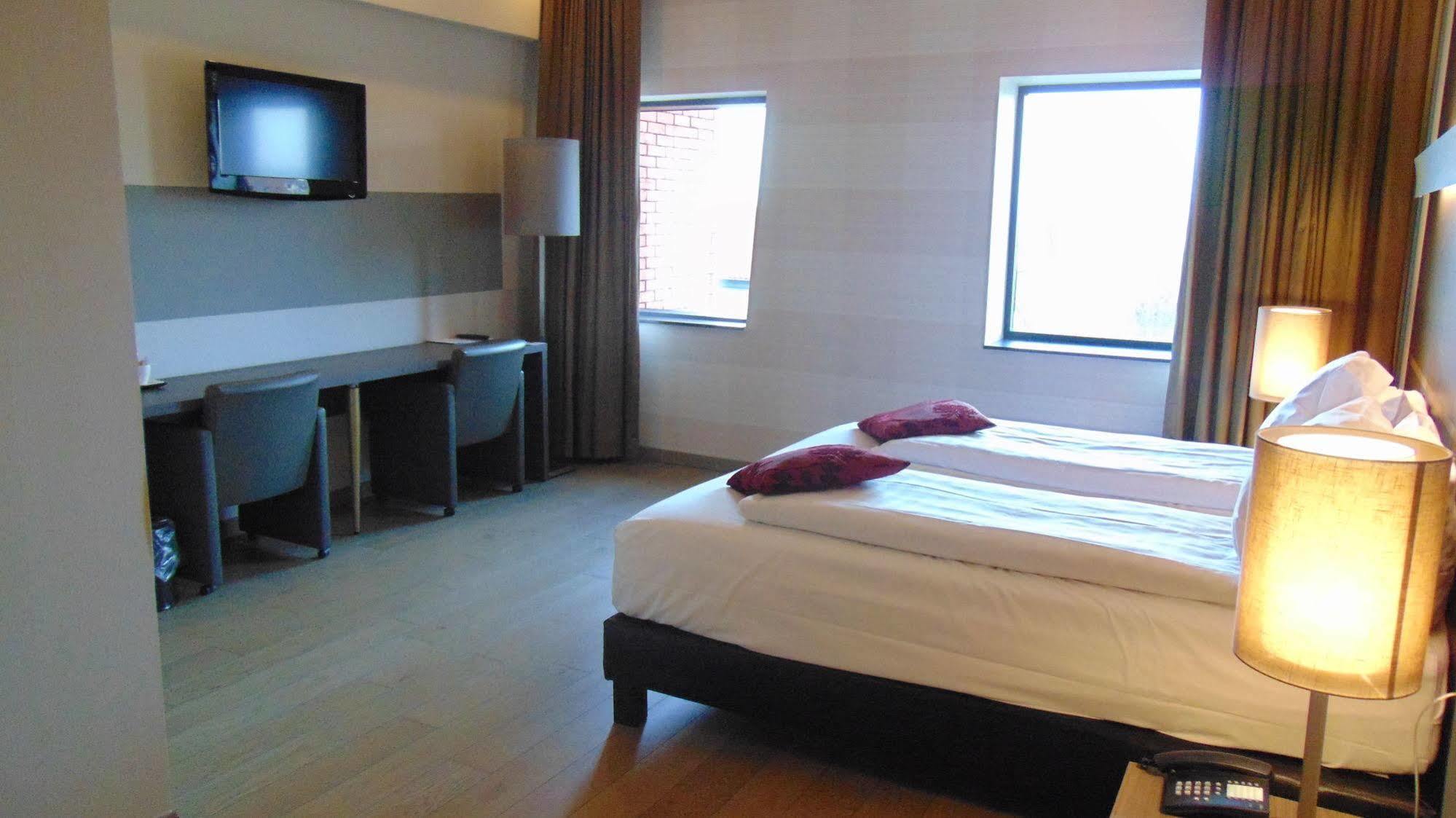 Hotel Stayen Sint-Truiden Exterior foto